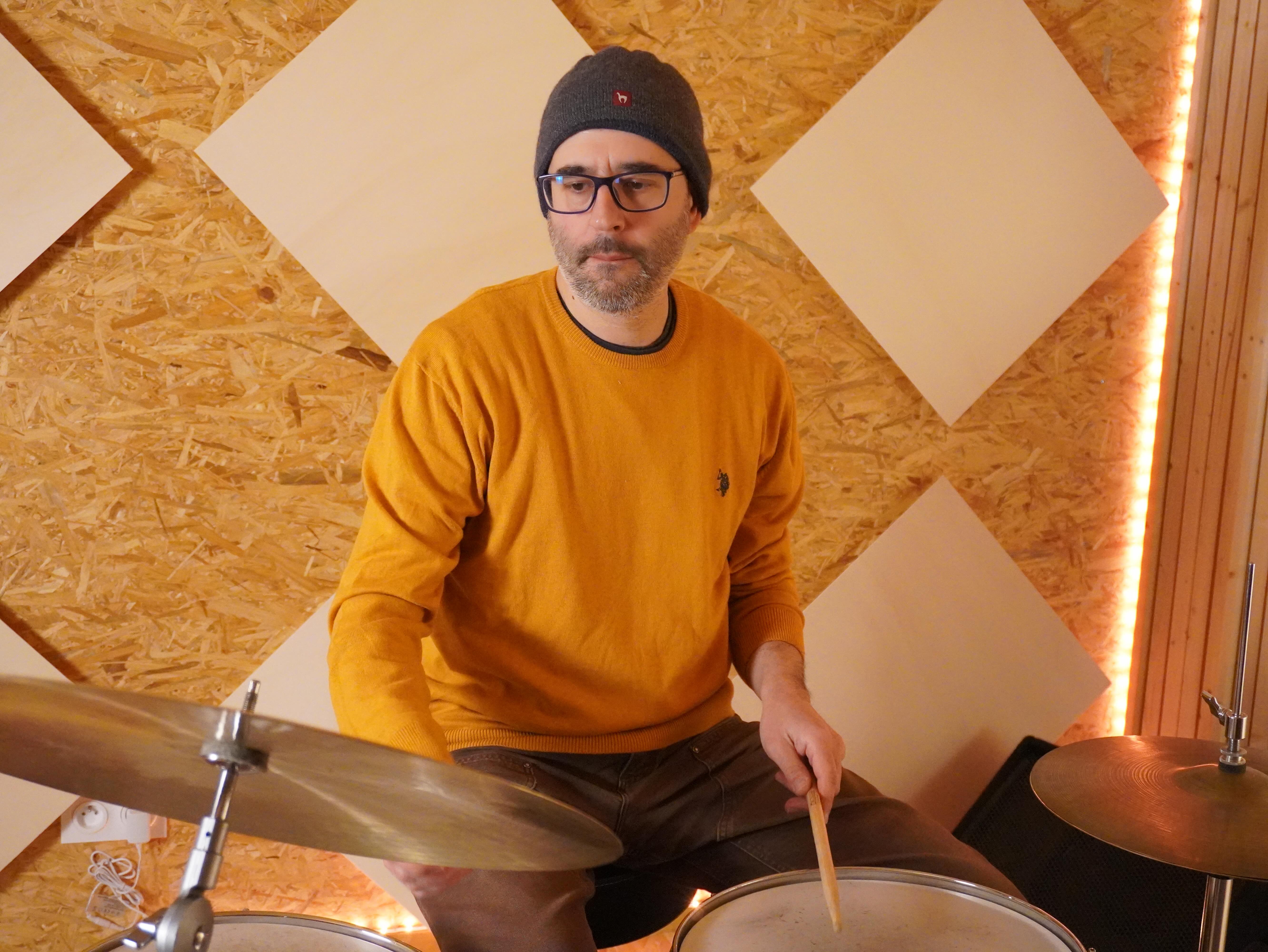 Musicians other than drummers using the book